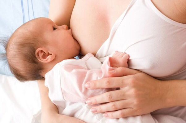 Massage ngực cho mẹ bầu và sau sinh